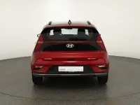 Neu Hyundai Bayon 90 PS (66 kW) 2025 Rot SUV