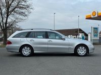 Gebraucht Mercedes E220 Avantgarde 170 PS (125 kW) 2007 Silber Kombi