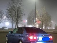 Gebraucht BMW 318 143 PS (105 kW) 2007 Blau Limousine