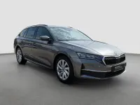 Gebraucht Skoda Octavia Selection 150 PS (110 kW) 2025 Grau Kombi