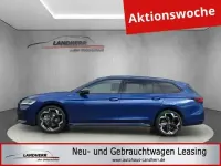 Neu Skoda Superb 193 PS (141 kW) 2025 Cobalt blau metallic Kombi