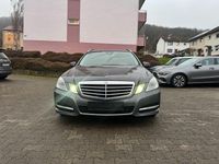 Gebraucht Mercedes E200 Avantgarde 184 PS (135 kW) 2010 Grau Kombi