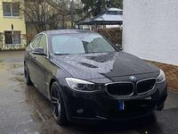 Gebraucht BMW 330 Sport Line 258 PS (189 kW) 2015 Schwarz Limousine