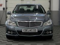 Gebraucht Mercedes C180 Elegance 156 PS (114 kW) 2011 Blau Limousine