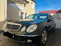Gebraucht Mercedes E240 AMG 177 PS (130 kW) 2002 Schwarz Limousine