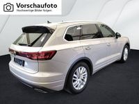 Gebraucht VW Touareg Elegance 231 PS (169 kW) 2024 Beige SUV