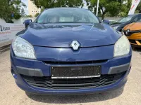 Gebraucht Renault Mégane Expression 110 PS (80 kW) 2010 Blue roy Limousine
