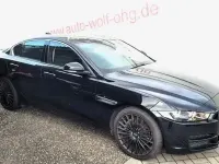 Używany Jaguar XE Pure 200 KM (147 kW) 2017 Czarny Sedan/Limuzyna