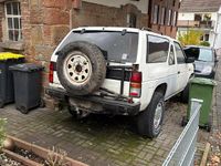 Gebraucht Nissan Terrano 111 PS (81 kW) 1989 Weiß SUV