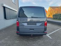 Gebraucht VW Transporter 204 PS (150 kW) 2018 Grau Van