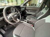 Neu Dacia Duster Expression 131 PS (96 kW) 2025 Arctic white SUV