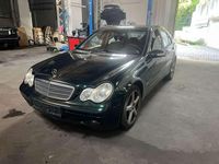 Gebraucht Mercedes C320 Classic 218 PS (160 kW) 2003 Grün Limousine