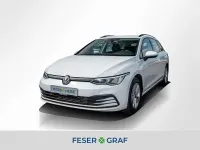 Gebraucht VW Golf VIII Life 150 PS (110 kW) 2023 Pure white Kombi
