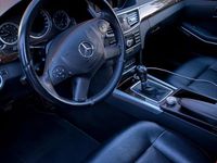 Usata Mercedes E200 135 CV (99 kW) 2011 Grigio Berlina