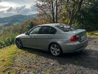 Gebraucht BMW 320 194 PS (142 kW) 2007 Grau Limousine