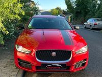 Gebraucht Jaguar XE Prestige 179 PS (131 kW) 2015 Rot Limousine