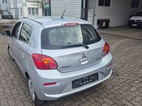 Gebraucht Mitsubishi Space Star Edition 71 PS (52 kW) 2018 Silber Kleinwagen
