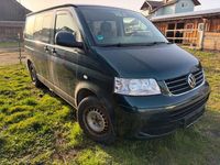 Gebraucht VW Caravelle 131 PS (96 kW) 2005 Grün Limousine