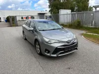 Gebraucht Toyota Avensis Comfort 143 PS (105 kW) 2016 Grau Kombi
