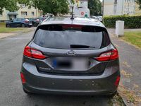 Gebraucht Ford Fiesta 100 PS (73 kW) 2022 Grau Kleinwagen