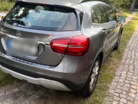 Gebraucht Mercedes GLA180 122 PS (89 kW) 2019 Silber SUV
