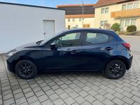 Gebraucht Mazda 2 Center-Line 75 PS (55 kW) 2016 Blau Limousine