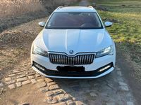 Gebraucht Skoda Superb 190 PS (139 kW) 2022 Weiß Kombi