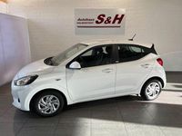 Gebraucht Hyundai i10 Select 67 PS (49 kW) 2020 Weiß Kleinwagen