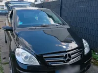 Gebraucht Mercedes B180 116 PS (85 kW) 2026 Schwarz Kleinwagen