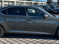 Gebraucht Skoda Superb Style 190 PS (139 kW) 2016 Grün Limousine