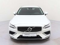 Gebraucht Volvo V60 257 PS (189 kW) 2025 Kombi