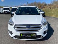 Gebraucht Ford Kuga Titanium 150 PS (110 kW) 2017 Frostweiß SUV
