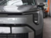 Neu Kia Stonic 101 PS (74 kW) 2026 Grau metallic SUV