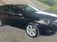 Gebraucht Opel Astra Sport 150 PS (110 kW) 2009 Saphirschwarz mi2 Kombi