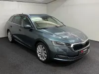 Gebraucht Skoda Octavia First Edition 150 PS (110 kW) 2020 Grau Kombi