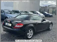 Gebraucht Mercedes SLK280 231 PS (169 kW) 2005 Obsidianschwarz  me (metallic) Cabrio