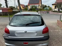 Gebraucht Peugeot 206 60 PS (44 kW) 2004 Silber Limousine