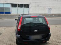 Second-hand Ford Fusion 2005 Albastru Hatchback