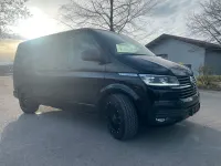 Gebraucht VW Multivan Trendline 150 PS (110 kW) 2020 Deep black perleffekt Van / Kleinbus