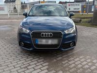 Gebraucht Audi A1 105 PS (77 kW) 2010 Blau Kleinwagen