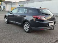 Gebraucht Renault Mégane GrandTour Expression 110 PS (80 kW) 2010 Blau Kombi