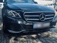 Gebraucht Mercedes E220 Avantgarde 194 PS (142 kW) 2019 Schwarz Limousine