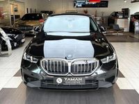 Gebraucht BMW 550e Performance 490 PS (360 kW) 2024 Schwarz Limousine