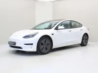 Gebraucht Tesla Model 3 Standard Range 225 kW (306 PS) 2022 Weiß Limousine