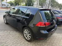 Gebraucht VW Golf VII LOUNGE 150 PS (110 kW) 2015 Deep black perleffekt Kleinwagen
