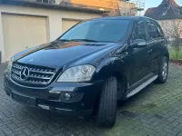 Gebraucht Mercedes ML320 224 PS (164 kW) 2005 Schwarz SUV