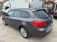 Gebraucht Opel Astra Design Edition 140 PS (102 kW) 2012 Grau Kombi