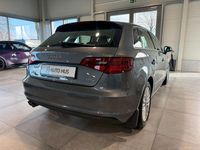 Gebraucht Audi A3 Ambiente 125 PS (91 kW) 2015 Grau Limousine