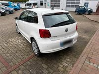 Gebraucht VW Polo Match 69 PS (50 kW) 2012 Weiß Kleinwagen