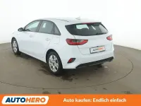 Gebraucht Kia Ceed Edition 7 101 PS (74 kW) 2022 Weiß Kleinwagen